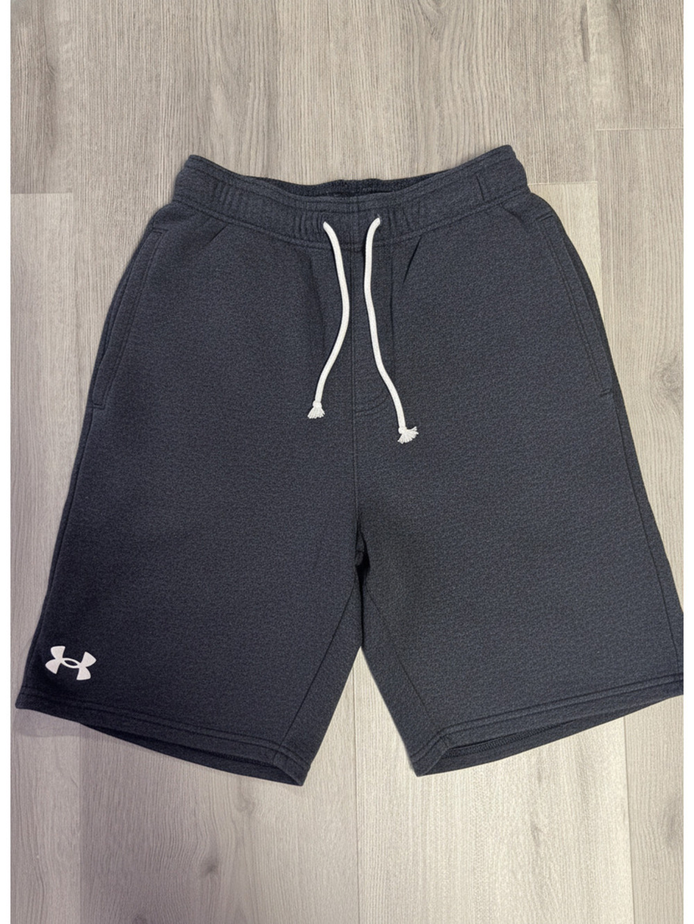 Under Armour Men's Black Athletic Shorts Size MD